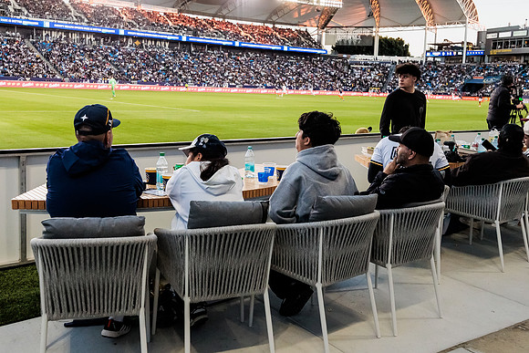 0212226_LA_GALAXY_MO_0231