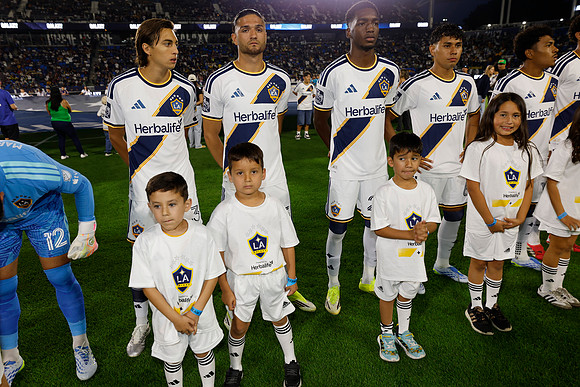 0404026_LAGalaxyvsMinnesota_GA_00588