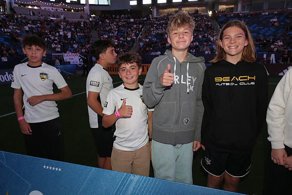 0404026_LAGalaxyvsMinnesota_GA_00759