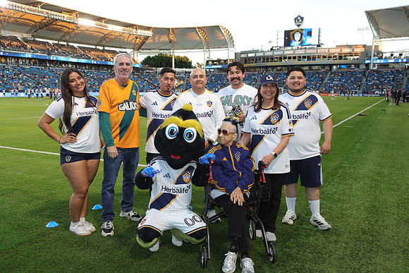 0404026_LAGalaxyvsMinnesota_GA_00812
