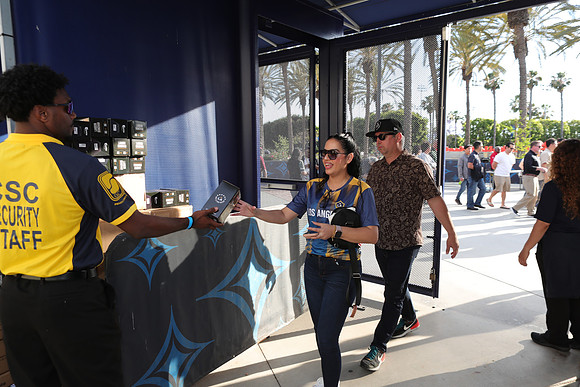 0404026_LAGalaxyvsMinnesota_GA_00835