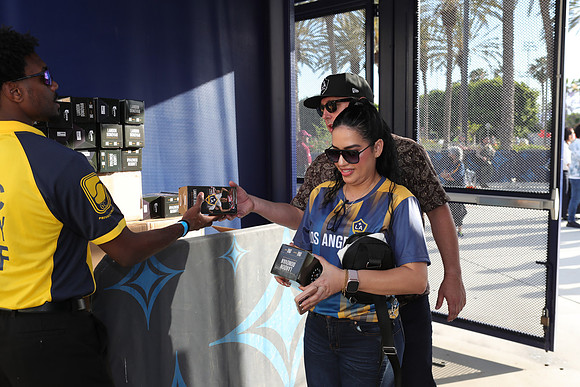 0404026_LAGalaxyvsMinnesota_GA_00837