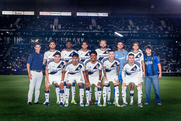 0404026_LAGalaxyvsMinnesota_GA_00873