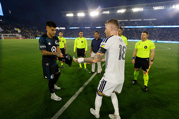 0404026_LAGalaxyvsMinnesota_GA_00885