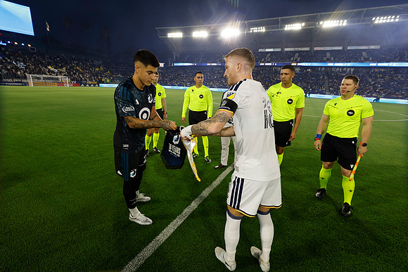 0404026_LAGalaxyvsMinnesota_GA_00890