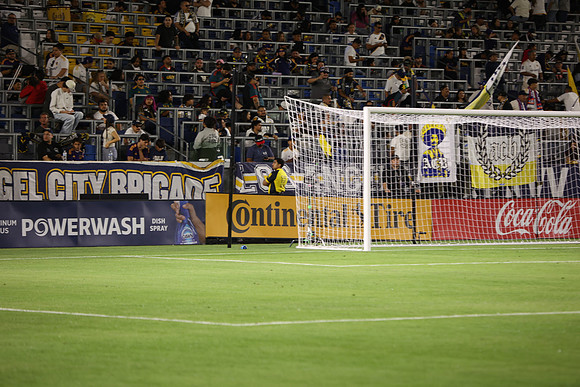 0404026_LAGalaxyvsMinnesota_GA_08761
