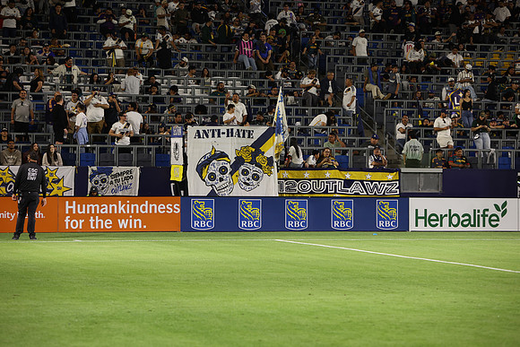 0404026_LAGalaxyvsMinnesota_GA_08789