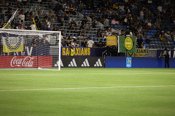 0404026_LAGalaxyvsMinnesota_GA_08767