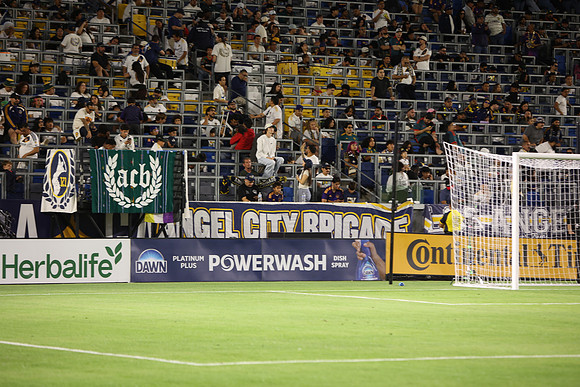 0404026_LAGalaxyvsMinnesota_GA_08796