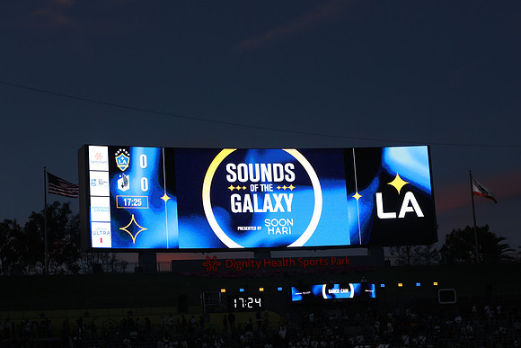 0404026_LAGalaxyvsMinnesota_GA_07722