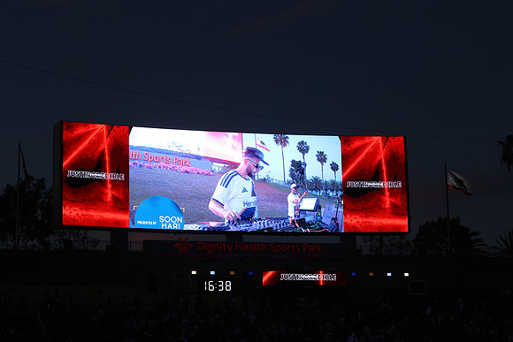0404026_LAGalaxyvsMinnesota_GA_07801
