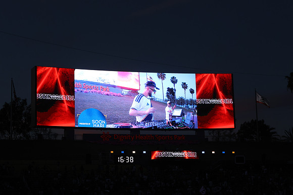 0404026_LAGalaxyvsMinnesota_GA_07803
