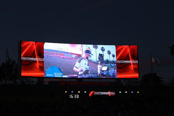 0404026_LAGalaxyvsMinnesota_GA_07802