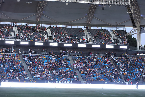 0404026_LAGalaxyvsMinnesota_GA_07813