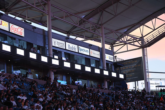 0404026_LAGalaxyvsMinnesota_GA_07797