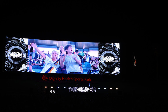0404026_LAGalaxyvsMinnesota_GA_07954