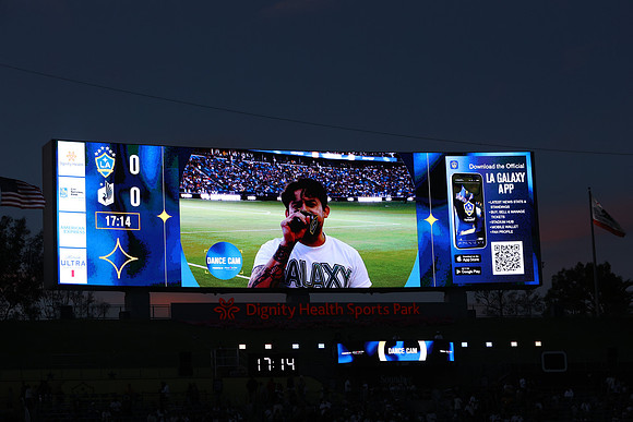 0404026_LAGalaxyvsMinnesota_GA_07748