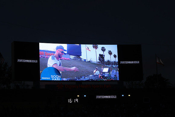 0404026_LAGalaxyvsMinnesota_GA_07831