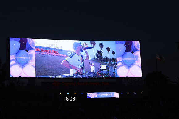 0404026_LAGalaxyvsMinnesota_GA_07840