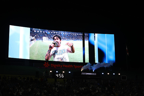 0404026_LAGalaxyvsMinnesota_GA_07853