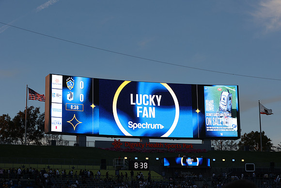 0404026_LAGalaxyvsMinnesota_GA_07527