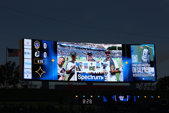 0404026_LAGalaxyvsMinnesota_GA_07551