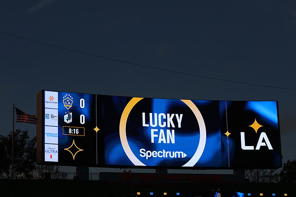 0404026_LAGalaxyvsMinnesota_GA_07580