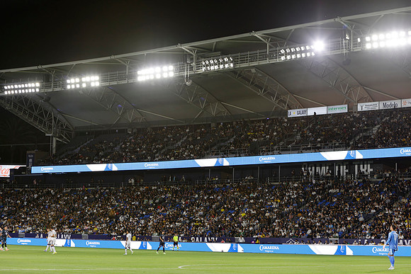 0404026_LAGalaxyvsMinnesota_GA_06201
