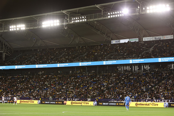 0404026_LAGalaxyvsMinnesota_GA_06375