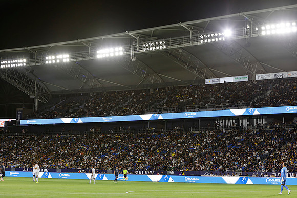 0404026_LAGalaxyvsMinnesota_GA_06203