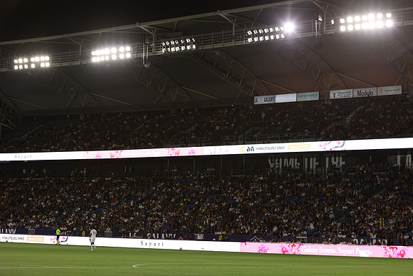0404026_LAGalaxyvsMinnesota_GA_06410