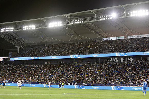 0404026_LAGalaxyvsMinnesota_GA_06206