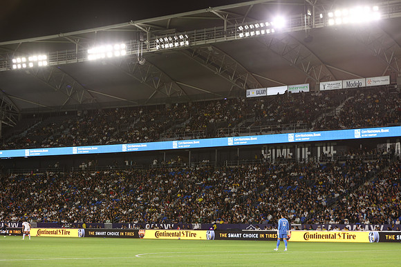 0404026_LAGalaxyvsMinnesota_GA_06373