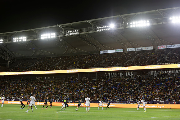 0404026_LAGalaxyvsMinnesota_GA_06239