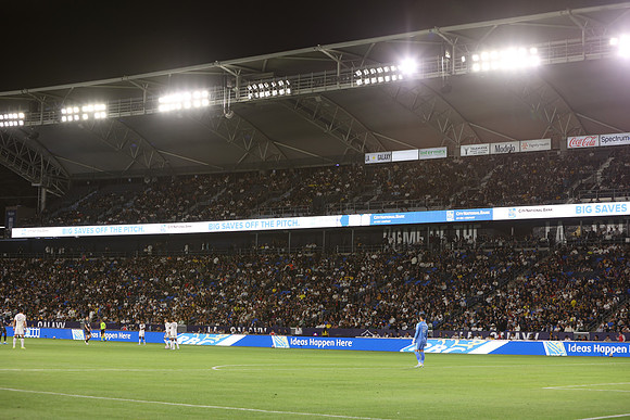 0404026_LAGalaxyvsMinnesota_GA_06465