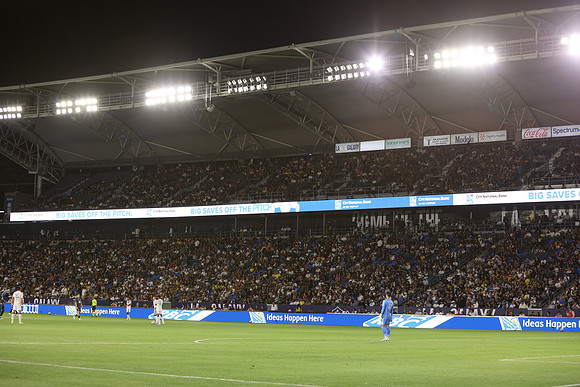0404026_LAGalaxyvsMinnesota_GA_06464