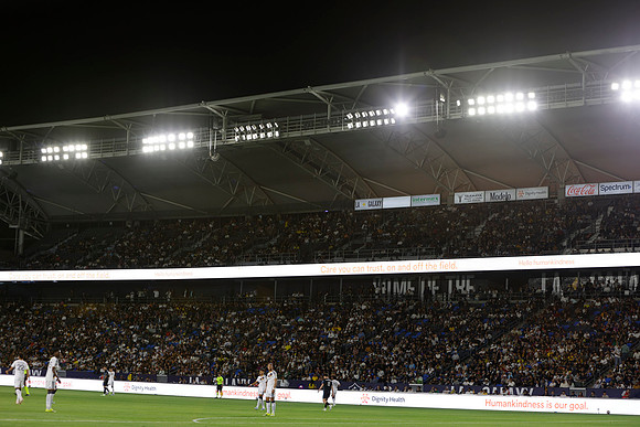 0404026_LAGalaxyvsMinnesota_GA_06248