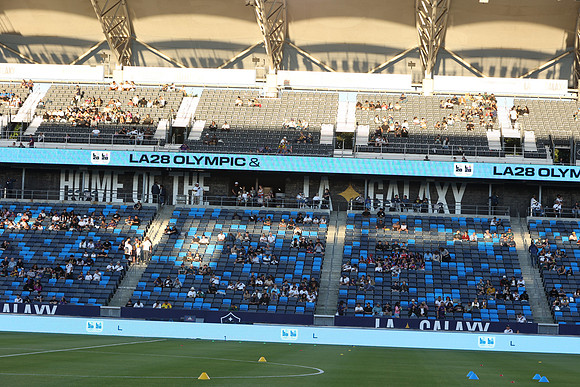 0404026_LAGalaxyvsMinnesota_GA_06329