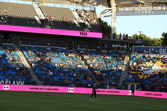 0404026_LAGalaxyvsMinnesota_GA_06305