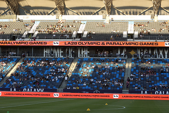 0404026_LAGalaxyvsMinnesota_GA_06311