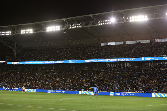 0404026_LAGalaxyvsMinnesota_GA_06489