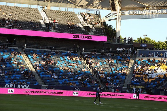 0404026_LAGalaxyvsMinnesota_GA_06304