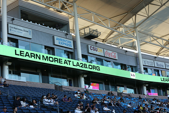 0404026_LAGalaxyvsMinnesota_GA_06338
