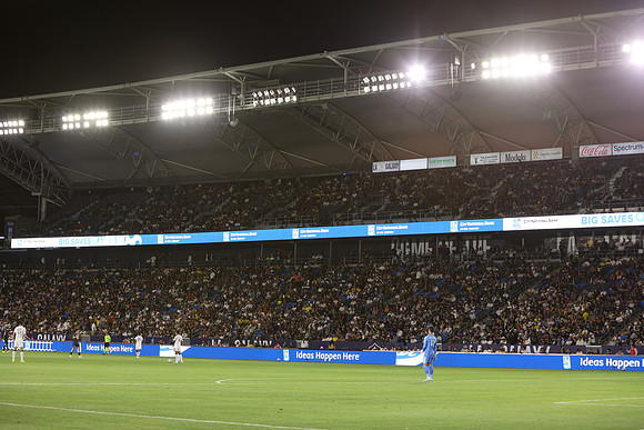 0404026_LAGalaxyvsMinnesota_GA_06460