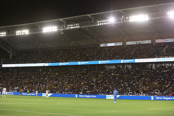 0404026_LAGalaxyvsMinnesota_GA_06461