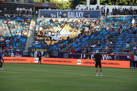 0404026_LAGalaxyvsMinnesota_GA_06307