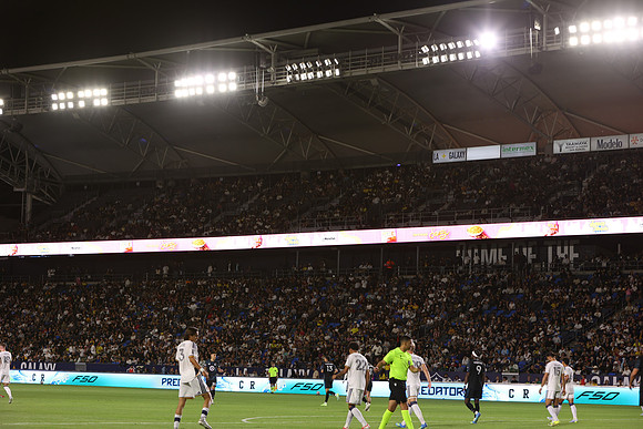 0404026_LAGalaxyvsMinnesota_GA_06445