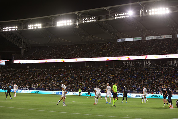 0404026_LAGalaxyvsMinnesota_GA_06447