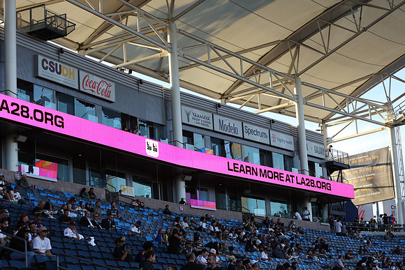 0404026_LAGalaxyvsMinnesota_GA_06321