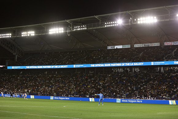 0404026_LAGalaxyvsMinnesota_GA_06490
